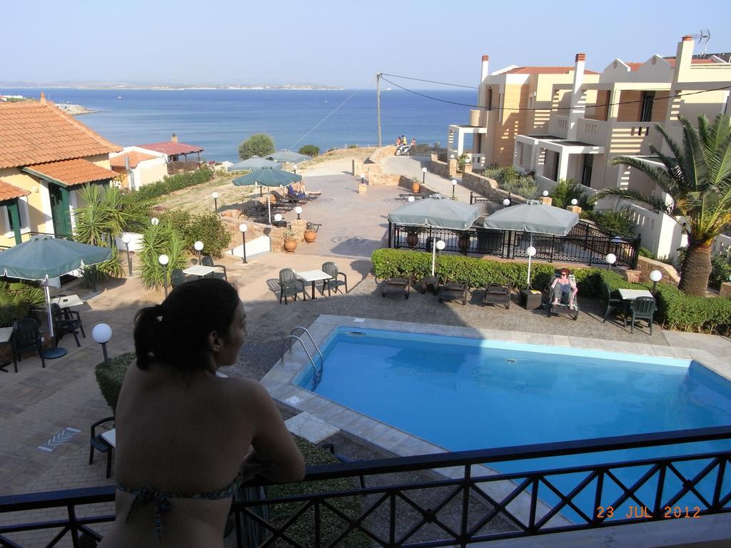 Sun Village Hotel Apartments Megás Limniónas Exteriér fotografie