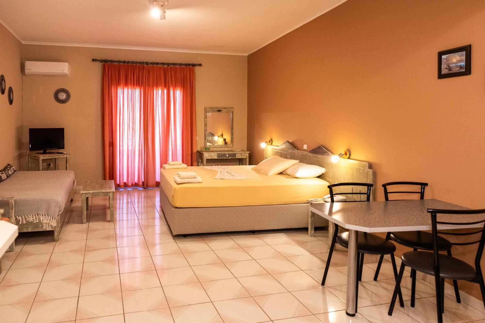 Sun Village Hotel Apartments Megás Limniónas Pokoj fotografie