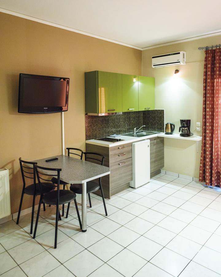 Sun Village Hotel Apartments Megás Limniónas Exteriér fotografie