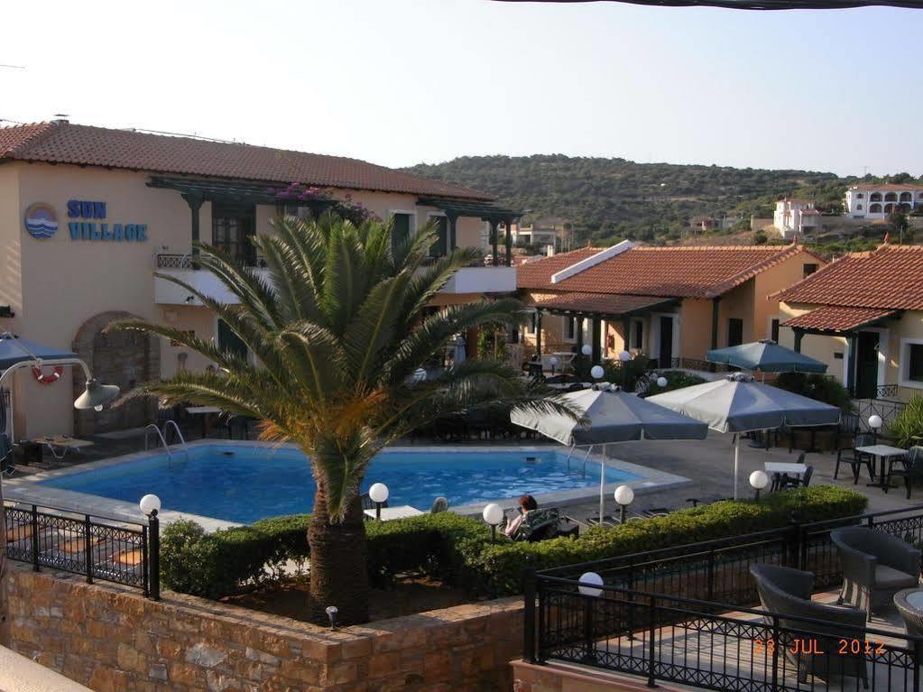 Sun Village Hotel Apartments Megás Limniónas Exteriér fotografie