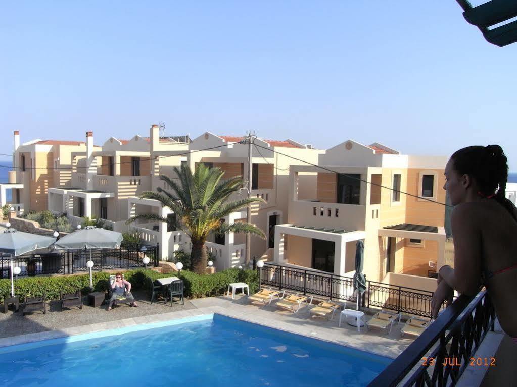 Sun Village Hotel Apartments Megás Limniónas Exteriér fotografie