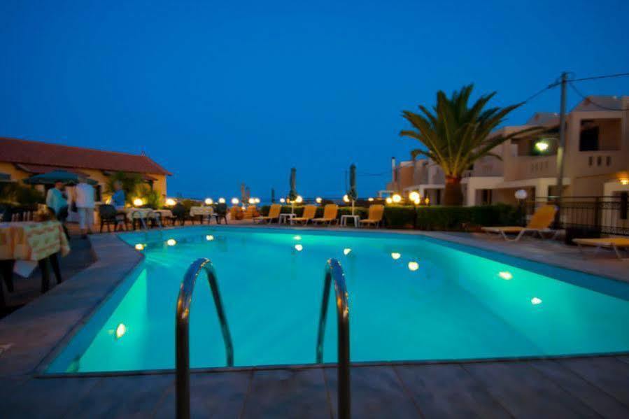 Sun Village Hotel Apartments Megás Limniónas Exteriér fotografie