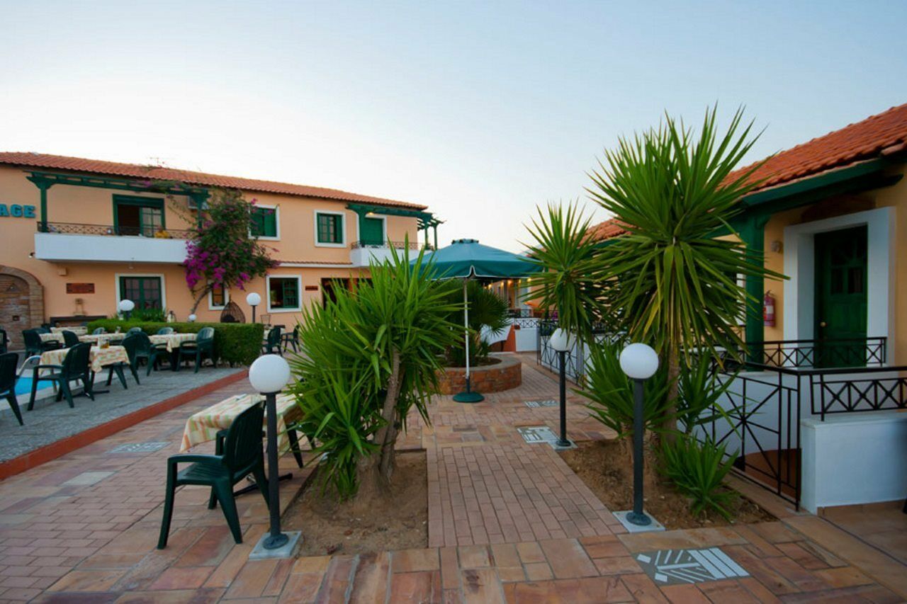 Sun Village Hotel Apartments Megás Limniónas Exteriér fotografie