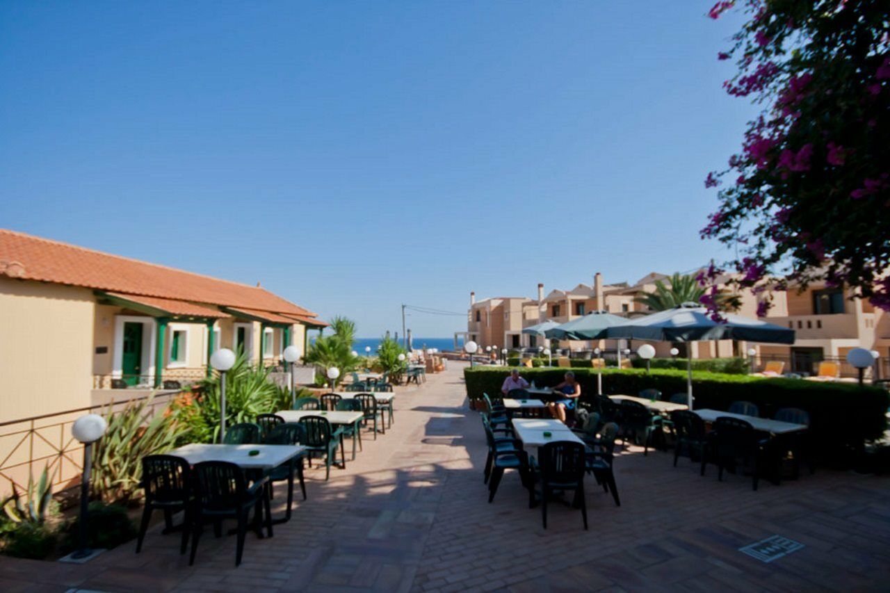 Sun Village Hotel Apartments Megás Limniónas Exteriér fotografie